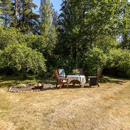 Private Cabin And Sauna In The Woods Near The Lake