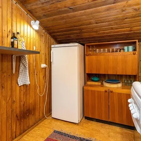 Private Cabin And Sauna In The Woods Near The Lake