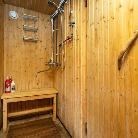 Prázdninový dům Private Cabin And Sauna In The Woods Near The Lake Malivere